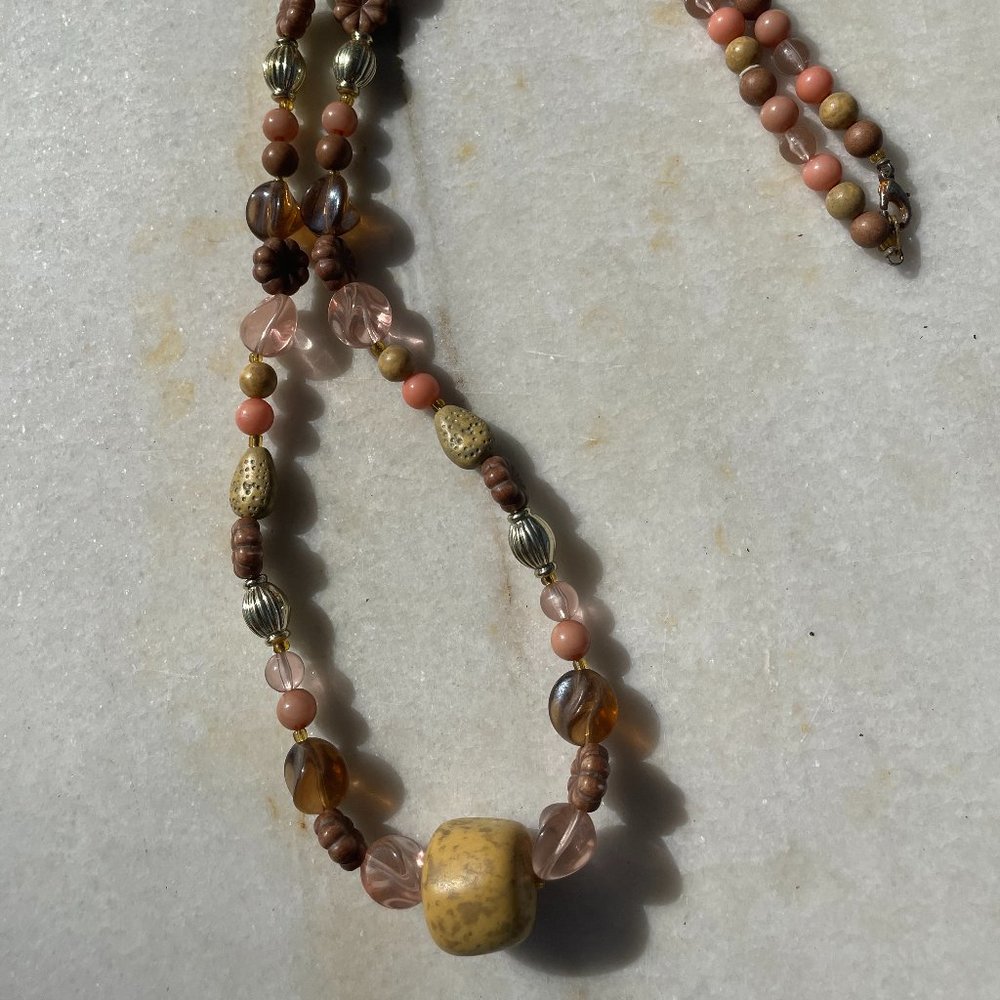 bead necklace